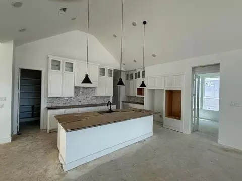 Kitchen - 28034 Pebble Park Dr, Spring, TX 77386 photo 2 of 2