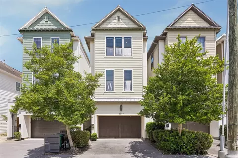1209 W 22nd St, Houston, TX 77008