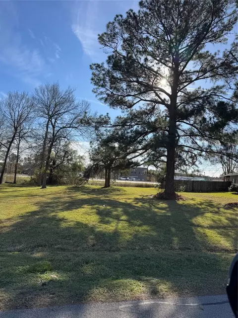 10519 Twin Cirs, Montgomery, TX 77356