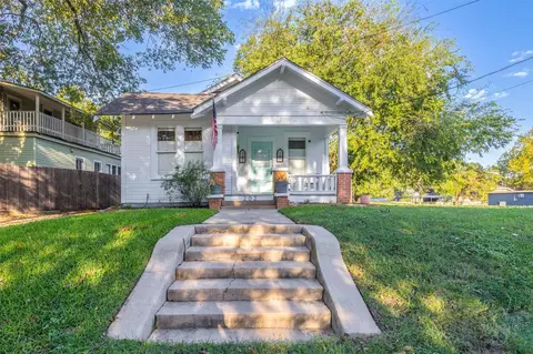 202 Ross St, Brenham, TX 77833