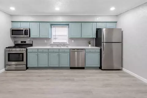 1840 Hebert St, Beaumont, TX 77705