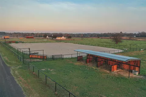 573 Fm 980 Rd, Huntsville, TX 77320