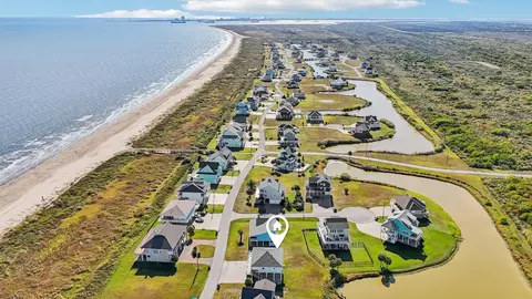 4017 Biscayne Beach Rd, Port Bolivar, TX 77650