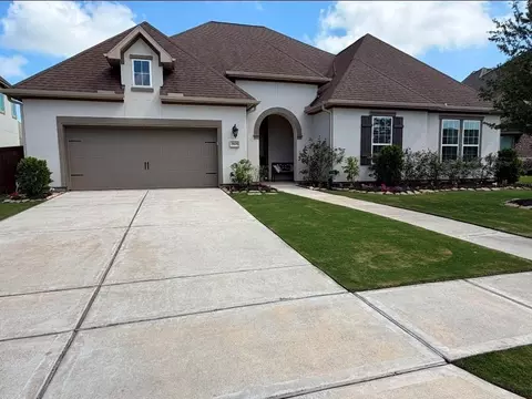 3606 Canyon Dr, Rosharon, TX 77583