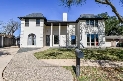 7722 Moondance Ln, Houston, TX 77071