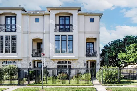 1222 Rosedale St, Houston, TX 77004