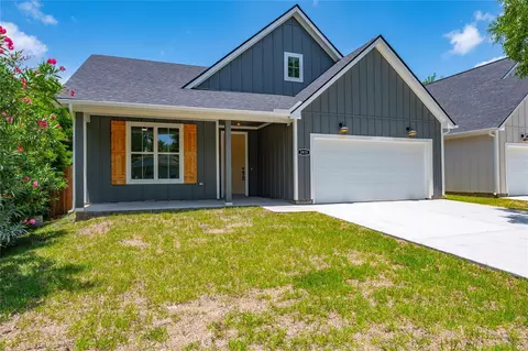 2410 28th Ave N, Texas City, TX 77590