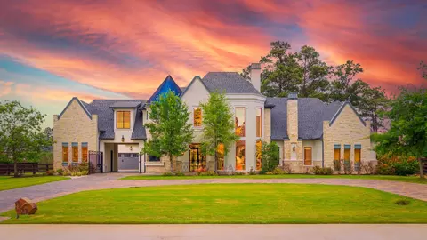 23 Rugged Lark Cir, Tomball, TX 77377