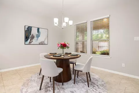 Dining - 14023 Beaverhead Range Ct, Conroe, TX 77384 photo 2 of 2