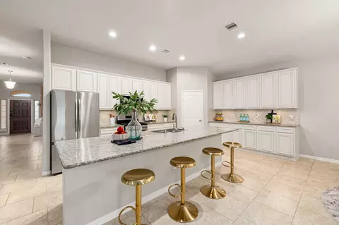 Kitchen - 14023 Beaverhead Range Ct, Conroe, TX 77384 photo 2 of 3