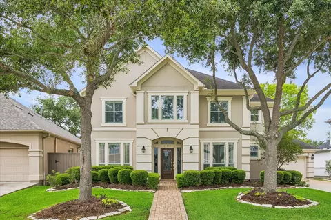 14211 Quiet Bluff Ln, Houston, TX 77077