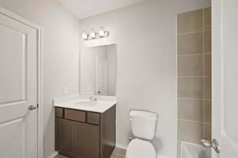 Bath - 3212 Bright Maple Dr, Spring, TX 77386 photo 3 of 4