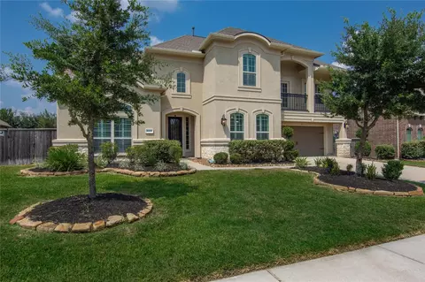 16619 Wolf Pass Dr, Cypress, TX 77433