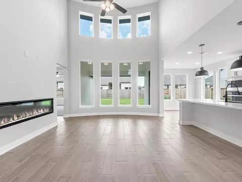 Living - 216 Silver Sage Ct, Conroe, TX 77304 photo 1 of 2