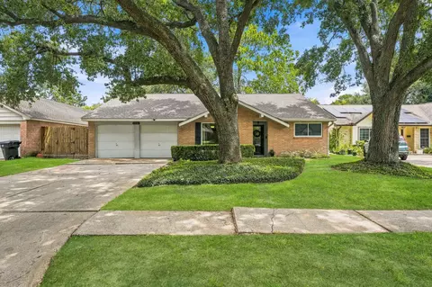 6006 Vicki John Dr, Houston, TX 77096