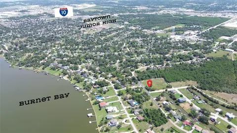 312 Natchez St, Baytown, TX 77520