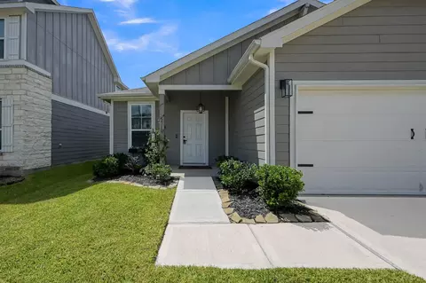 Exterior - 5710 Finely Run St, Spring, TX 77373 photo 3 of 6