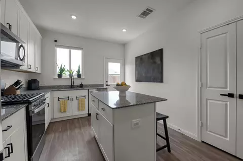 Kitchen - 5710 Finely Run St, Spring, TX 77373 photo 2 of 3