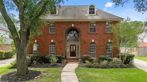 3214 Richland Dr, Sugar Land, TX 77478