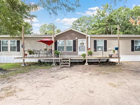 2823 Rayvick Dr, Silsbee, TX 77656 photo 1
