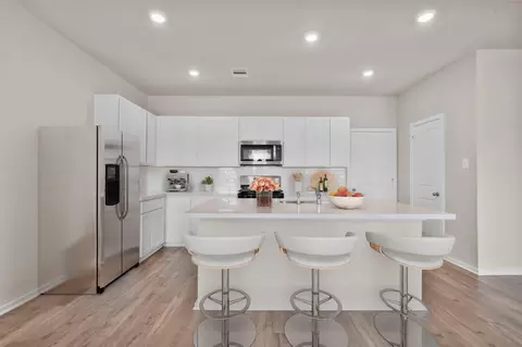 Kitchen - 3542 Cardinal Pointe Dr, Angleton, TX 77515 photo 1 of 5