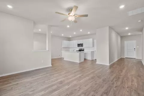 Living - 3542 Cardinal Pointe Dr, Angleton, TX 77515 photo 4 of 4