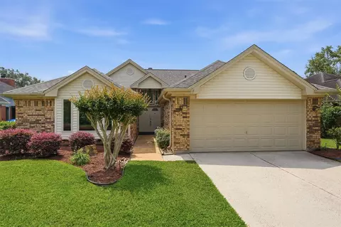 3206 N Peach Hollow Cir, Pearland, TX 77584