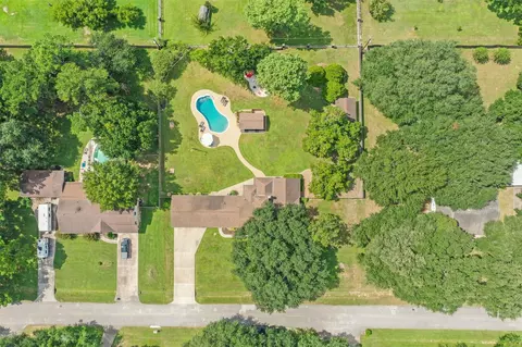 16855 E Maglitto Cir, Tomball, TX 77377
