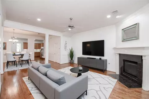 155 White Dr, Bellaire, TX 77401