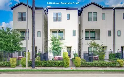 2818 Grand Fountains Dr #B, Houston, TX 77054