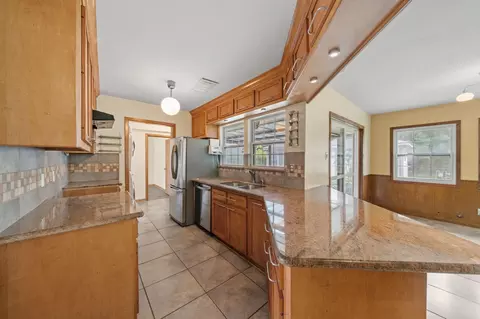 2707 Droxford Dr, Houston, TX 77008