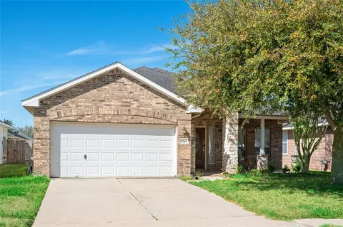 7414 Sabinal Creek Dr, Richmond, TX 77407