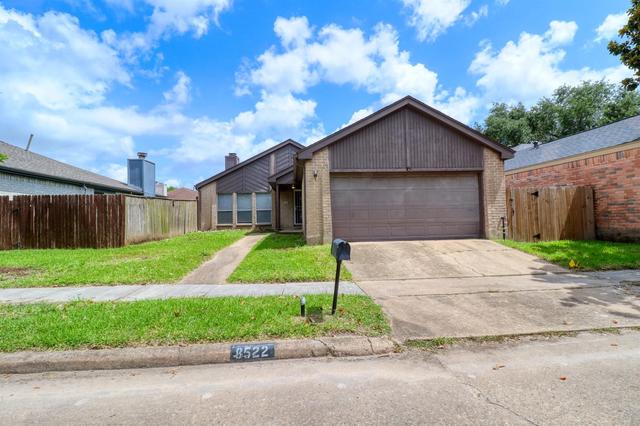 8522 Fawn Terrace Dr, Houston, TX 77071