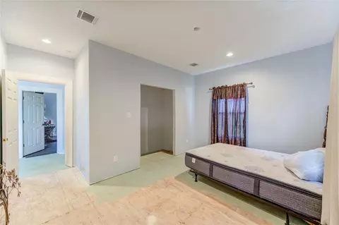 Bedroom - 8570 Sunny Side Rd, Hempstead, TX 77445 photo 6 of 12