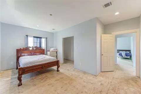 Bedroom - 8570 Sunny Side Rd, Hempstead, TX 77445 photo 1 of 12