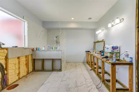 Bath - 8570 Sunny Side Rd, Hempstead, TX 77445 photo 3 of 4