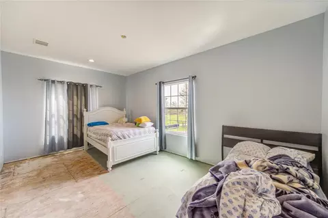 Bedroom - 8570 Sunny Side Rd, Hempstead, TX 77445 photo 3 of 12