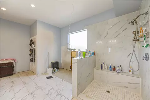 Bath - 8570 Sunny Side Rd, Hempstead, TX 77445 photo 4 of 4