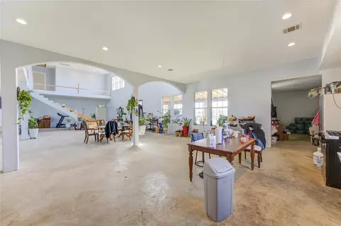 Entry Way - 8570 Sunny Side Rd, Hempstead, TX 77445 photo 4 of 4