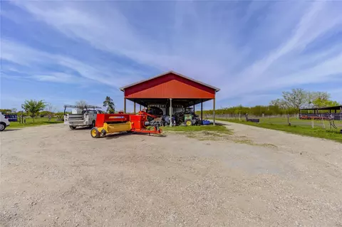 Exterior - 8570 Sunny Side Rd, Hempstead, TX 77445 photo 12 of 12