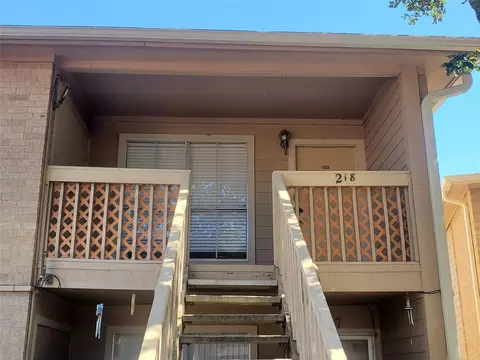 1505 Ward Rd #218, Baytown, TX 77520