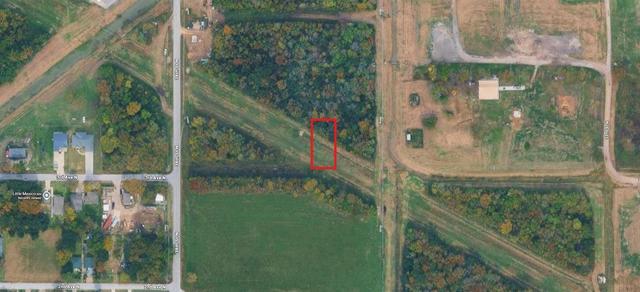 39 34th St N, Texas City, TX 77590