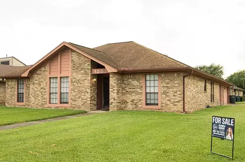 1203 Briarmeadow Dr, Beaumont, TX 77706
