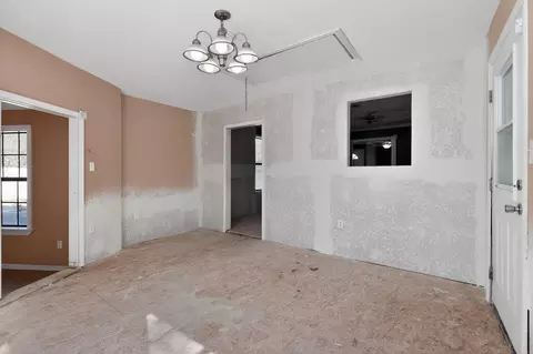 Other - 712 E Peach St, Angleton, TX 77515 photo 6 of 8