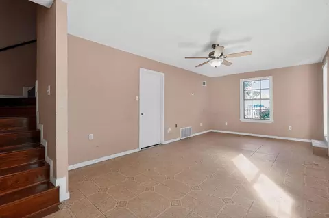 Living - 712 E Peach St, Angleton, TX 77515 photo 3 of 7