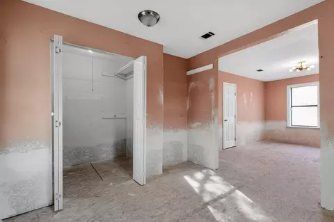 Bedroom - 712 E Peach St, Angleton, TX 77515 photo 13 of 13