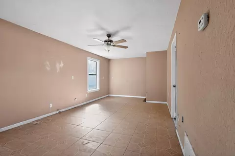 Living - 712 E Peach St, Angleton, TX 77515 photo 2 of 7