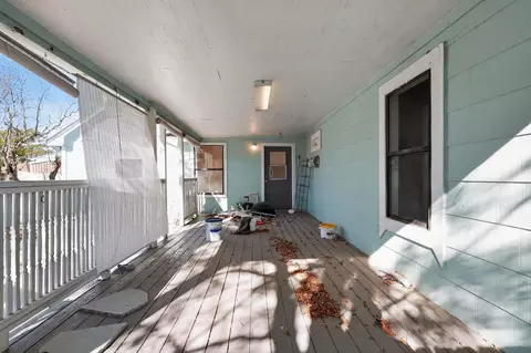 Exterior - 712 E Peach St, Angleton, TX 77515 photo 9 of 10