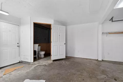 Other - 712 E Peach St, Angleton, TX 77515 photo 8 of 8