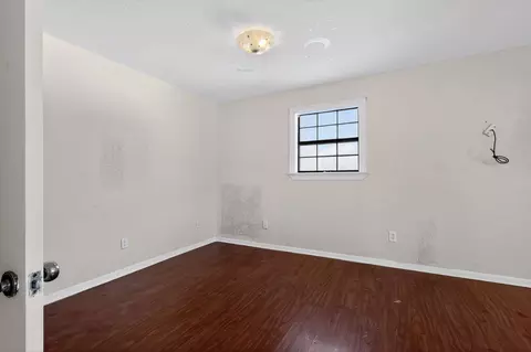 Bedroom - 712 E Peach St, Angleton, TX 77515 photo 3 of 13